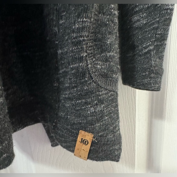 Practically new Ten Tree cardigan! - Picture 6 of 8